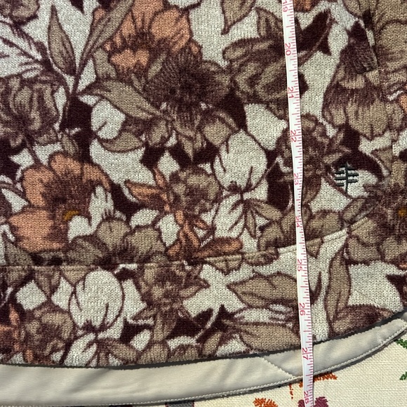 Royal Robbins Sentinel Peak Hoodie size M floral pockets flattering silhouette - Picture 13 of 16